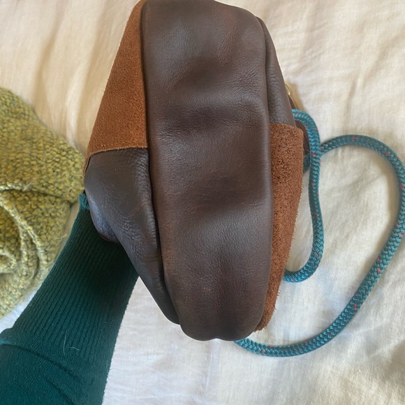 Wildwood Oyster Co. Brown Leather Zip Crossbody & Portland Leather Goods tassel